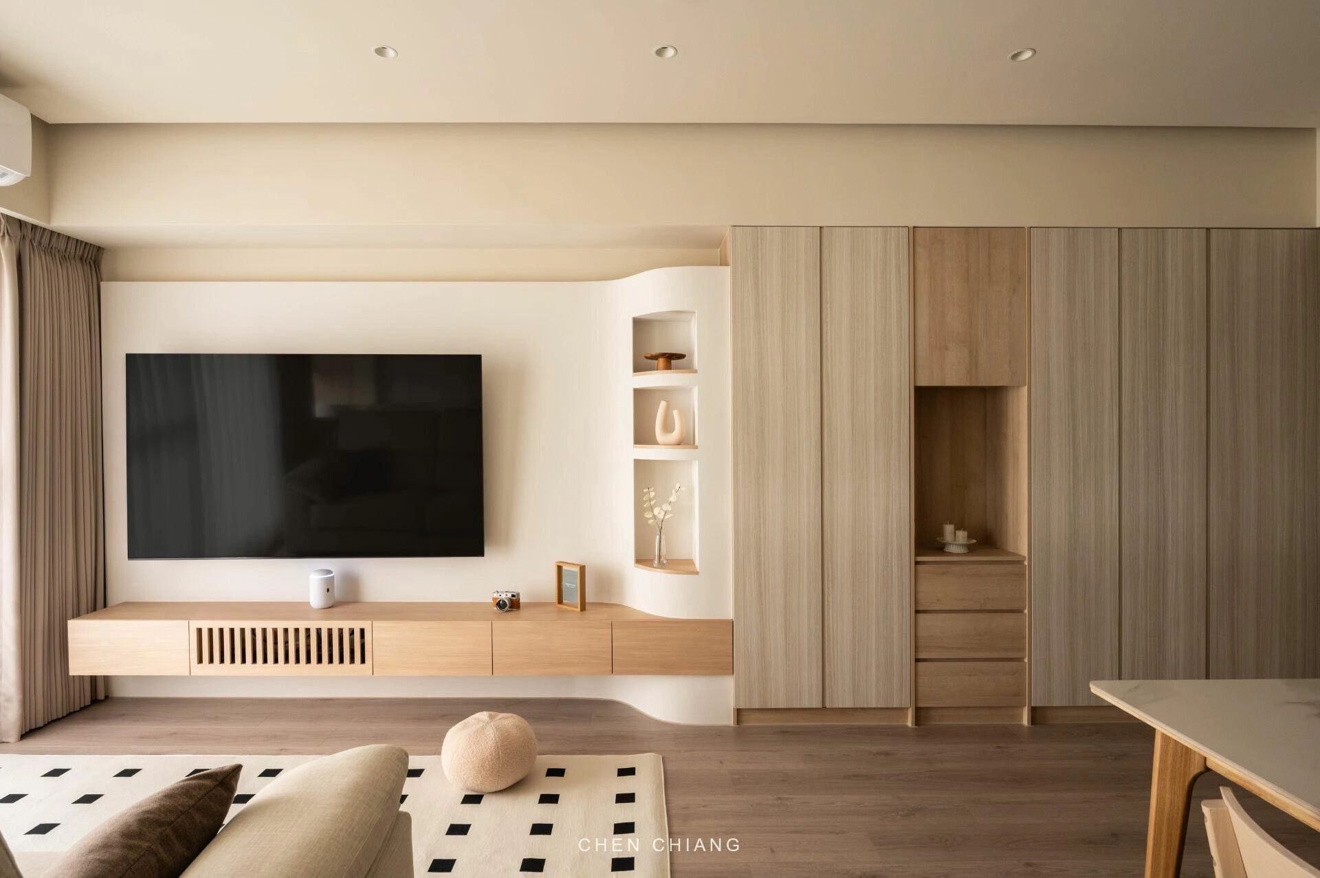 C&Y HOUSE